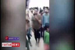 شادی مردم سیل زده شهرستان شادگان از حضور سردار سلیمانی در میان آنها + فیلم